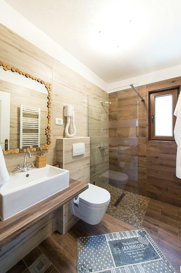 4 Seasons House Holiday home Roc