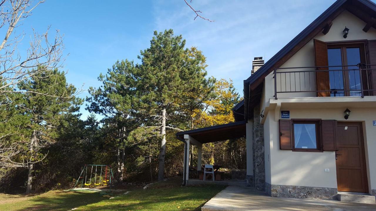 4 Seasons House *